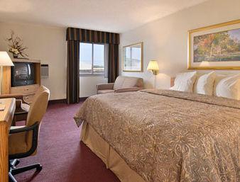 Ramada Fairview Heights Otel Oda fotoğraf